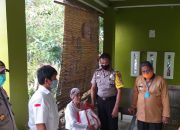 Peduli Dampak Covid-19, LPM Cikarang Pusat Bagikan 51 Paket Sembako