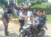 Putus Mata Rantai Covid 19, Polsek Cibarusah Bagikan Masker Pada Pengguna Jalan