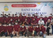 Rapat Kerja Raja Rumah Bekasi Optimis Lebih Sukses Di Tahun 2022 Dengan Tim Building