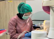 Fakta Mencengangkan Veneer Gigi, Casing Mewah nan Estetik untuk Gigimu!