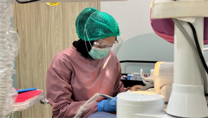 Fakta Mencengangkan Veneer Gigi, Casing Mewah nan Estetik untuk Gigimu!