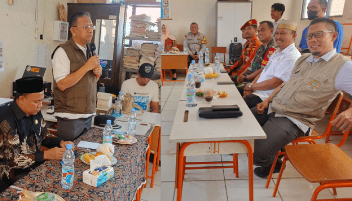 Tinjau Atap Rusak, Wakil Ketua DPRD Kunjungi SDN Telajung 04