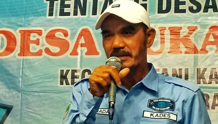 Kades Karnada Launching Website Desa Sukarukun
