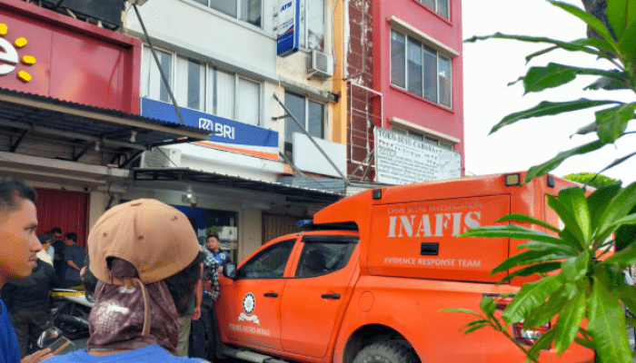 Penemuan Mayat Gantung di Ruko Sunter Niaga Mas, Tarum Barat