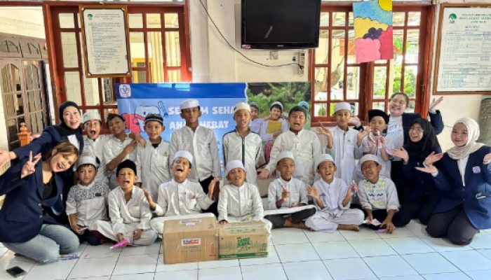 Mahasiswa President University Gelar Penyuluhan Kesehatan Gigi untuk Anak Panti Asuhan Jakarta Timur