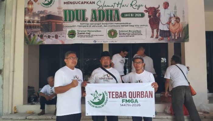 FMGA Tebar Qurban Salurkan 3 Sapi dan 5 Kambing di Cikarang Timur