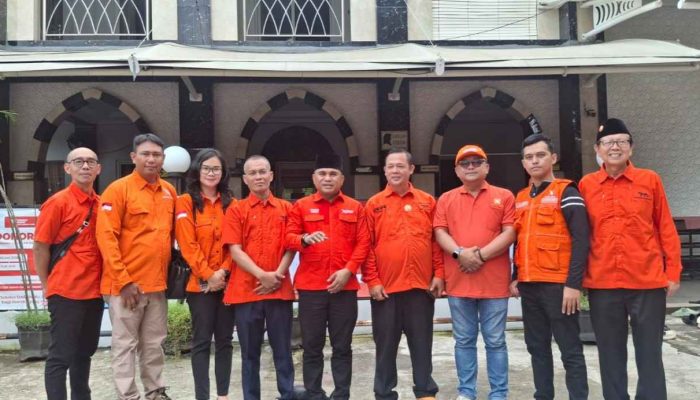 Gerakan Rakyat Gelar Donor Darah di Pondok Gede, Ketum Sahrin Hamid: Ini Komitmen Nyata untuk Rakyat