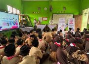Cita Sehat dan PT Kimberly-Clark Edukasi 125 Siswa SMP Islam Telukjambe Barat tentang Kesehatan Reproduksi