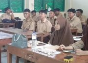 Mata Rantai Prasyarat yang Terputus: Ketika Siswa di Cikarang Dipaksa Melangkah Tanpa Fondasi